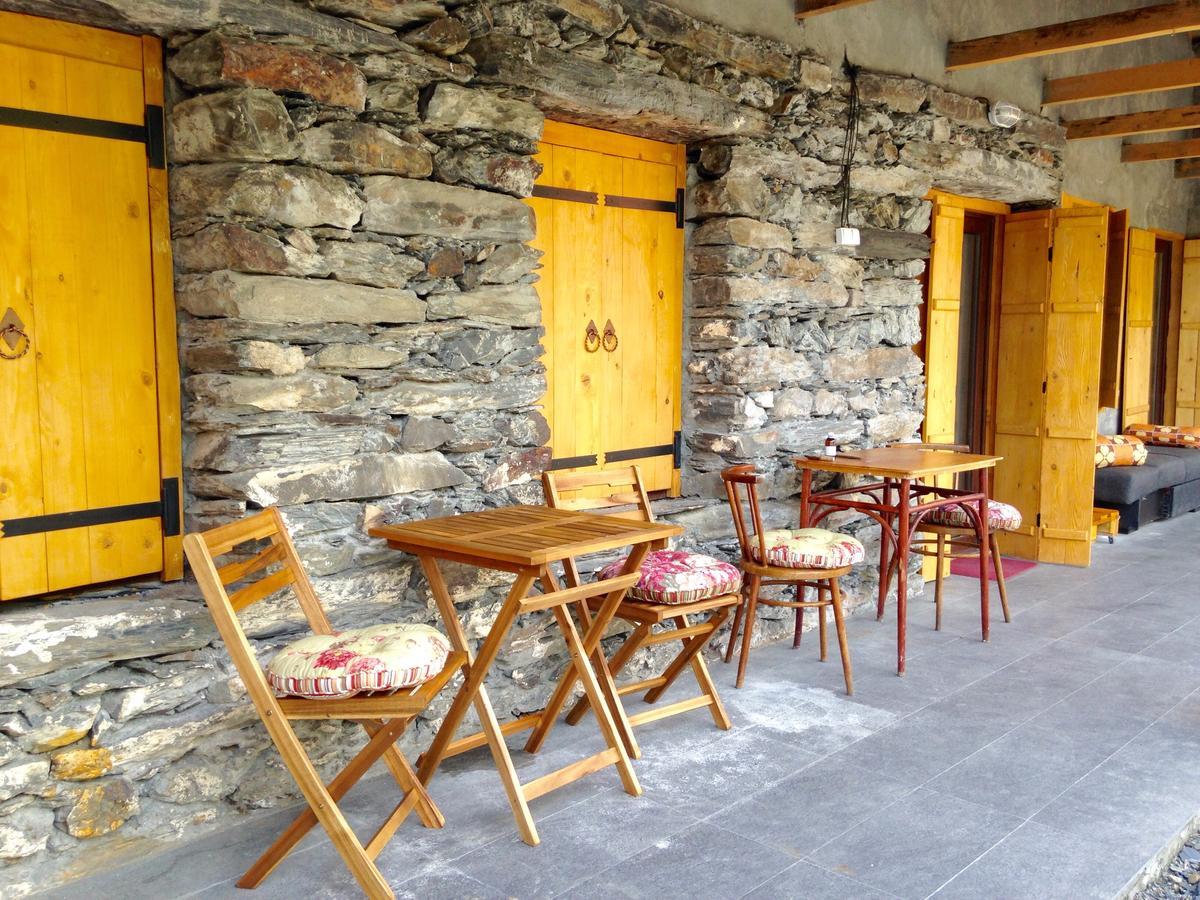 Sno House In Kazbeg Hotel Екстериор снимка